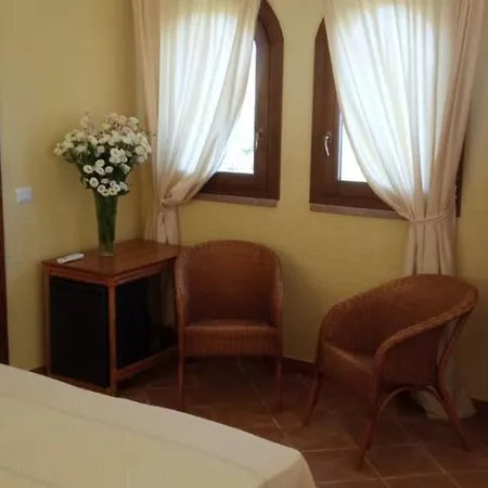 Hotel S'ena Arbus