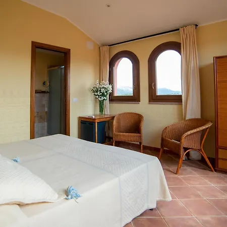 Hotel S'ena