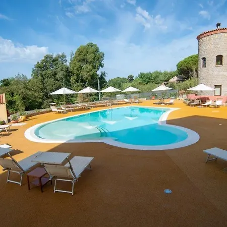 S'ena Hotel